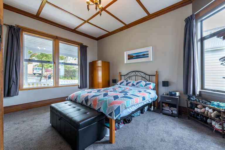 Photo of property in 33 Stanley Street, Kenmure, Dunedin, 9011