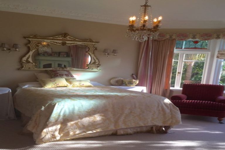 Photo of property in 114 Cliffs Road, Saint Clair, Dunedin, 9012