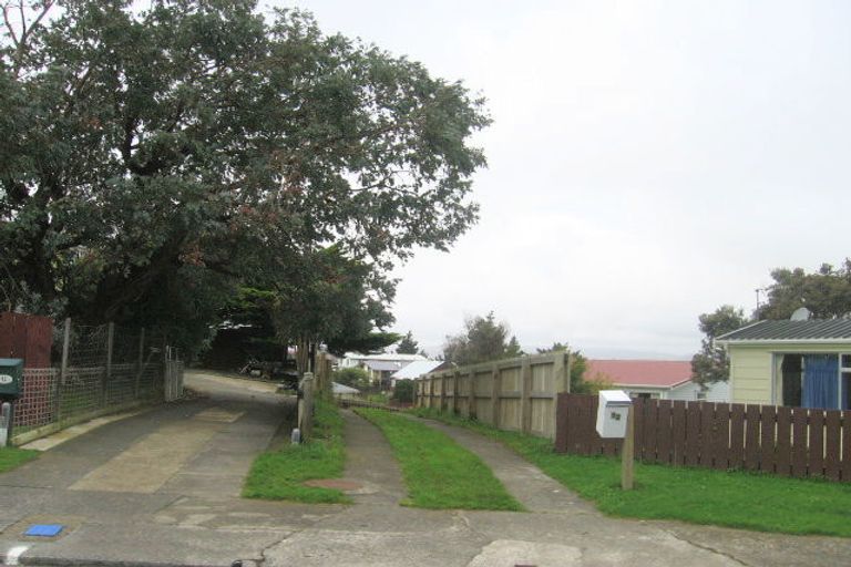 Photo of property in 12 Yemen Place, Ascot Park, Porirua, 5024
