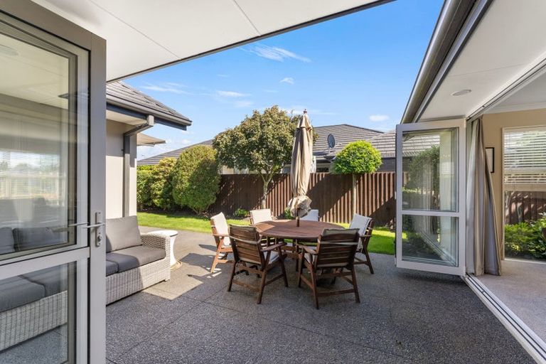Photo of property in 21 Hyde Place, Halswell, Christchurch, 8025