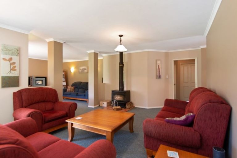 Photo of property in 75 Old Main Road North, Leithfield, Amberley, 7481