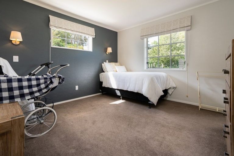 Photo of property in 76 Abergeldie Way, Cambridge, 3493