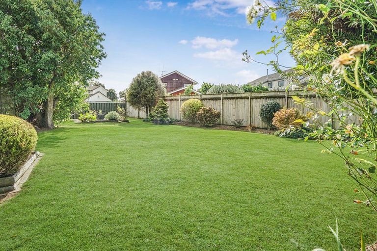 Photo of property in 24 Bernard Street, Chedworth, Hamilton, 3210