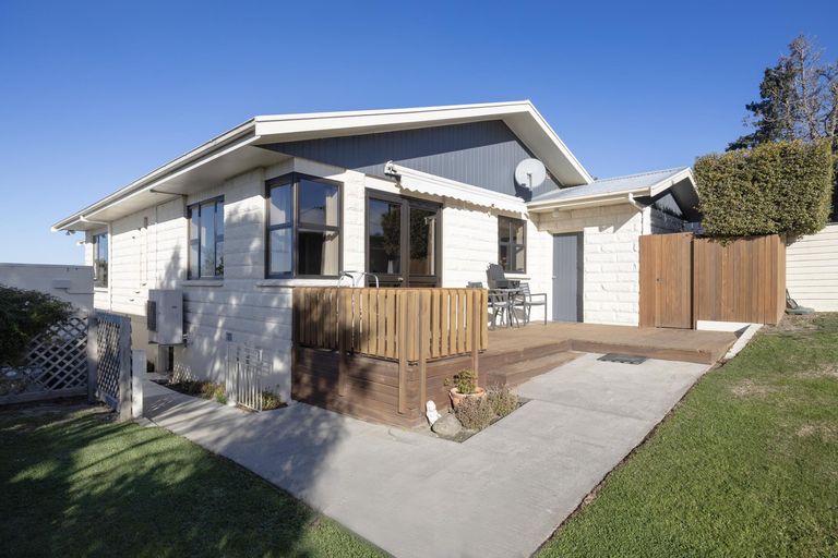 Photo of property in 2 Solway Street, Holmes Hill, Oamaru, 9401