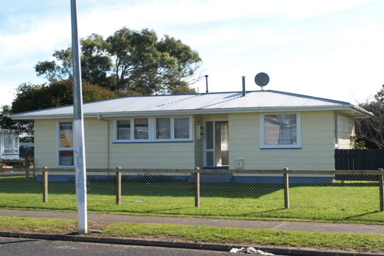 Photo of property in 72 Cranmere Crescent, Mangere East, Auckland, 2024