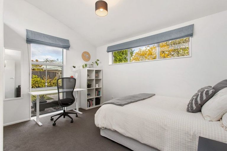 Photo of property in 26 Riverwood Boulevard, Redwood, Christchurch, 8051
