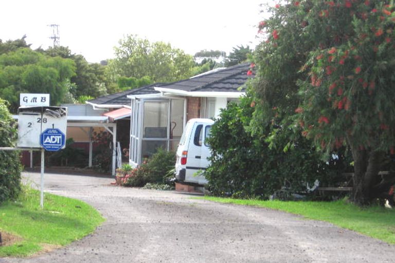 Photo of property in 2/28 Royal View Road, Te Atatu South, Auckland, 0610
