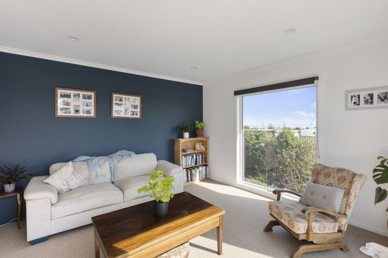 Photo of property in 57c Anglers Avenue, Warea, New Plymouth, 4381