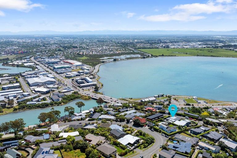 Photo of property in 63 Te Awakura Terrace, Mount Pleasant, Christchurch, 8081