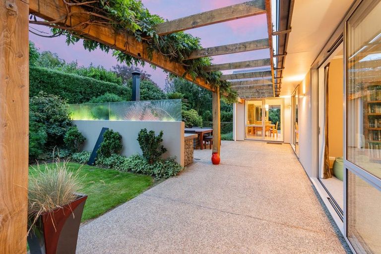 Photo of property in 2 Railway Lane, Outram, 9019