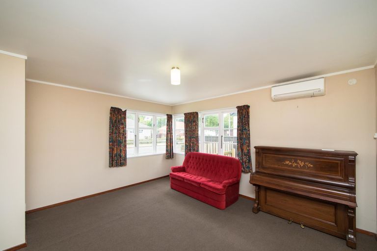 Photo of property in 2a Koromiko Avenue, Roslyn, Palmerston North, 4414