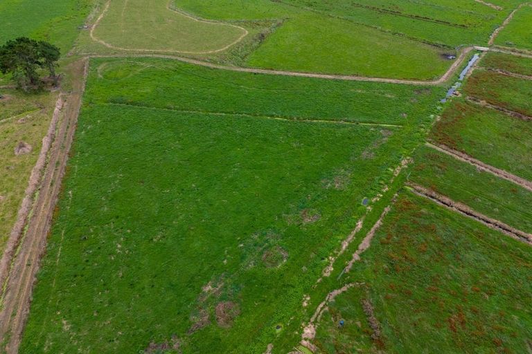 Photo of property in 78 Takapu Road, Manakau, Levin, 5573