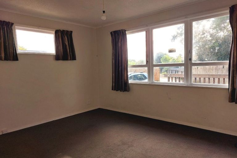 Photo of property in 28 Cargill Street, Papakura, 2110