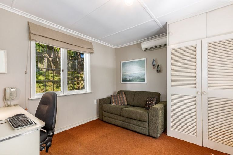 Photo of property in 2 Beacon Hill Road, Miramar, Wellington, 6022