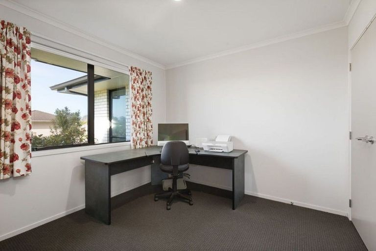 Photo of property in 14 Hoggard Place, Katikati, 3129