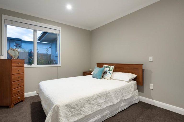 Photo of property in 8 Cassinia Close, Papamoa Beach, Papamoa, 3118