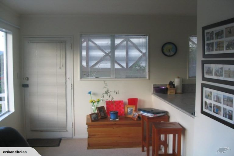 Photo of property in 58a Warwick Street, Wilton, Wellington, 6012