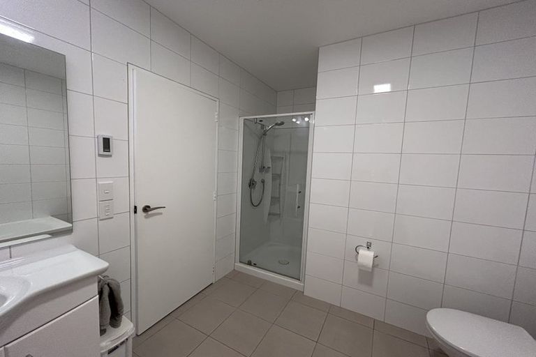 Photo of property in 22 Dorking Road, Brooklyn, Wellington, 6021