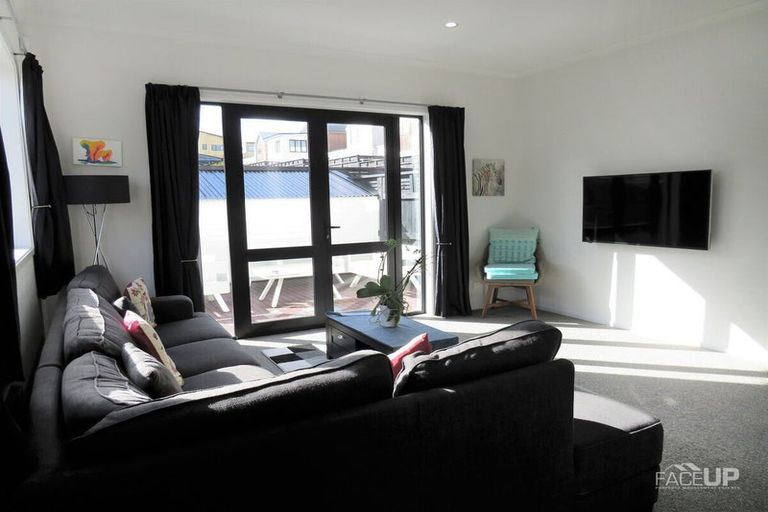 Photo of property in 3 Flounder Road, Hobsonville, Auckland, 0616