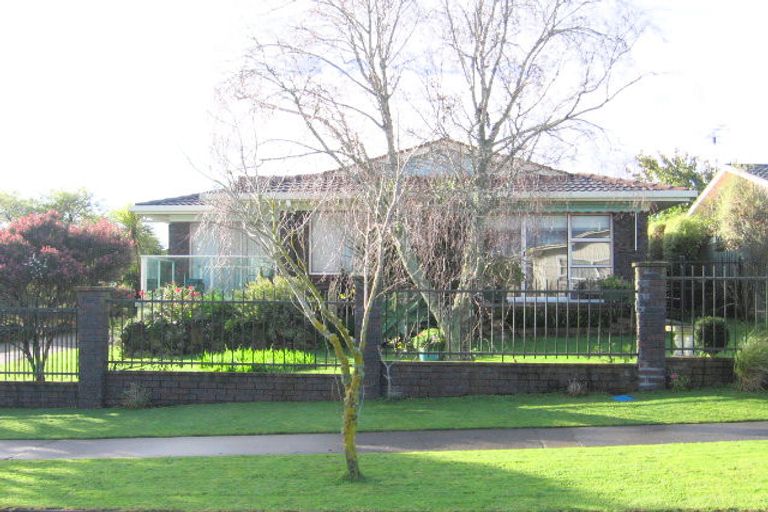 Photo of property in 7 Belmere Rise, Farm Cove, Auckland, 2012