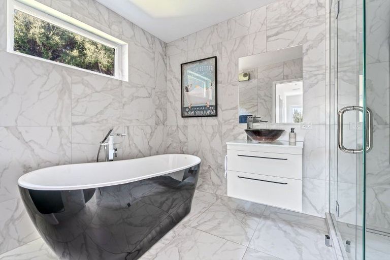 Photo of property in 20 Edgewood Place, Wanaka, 9305