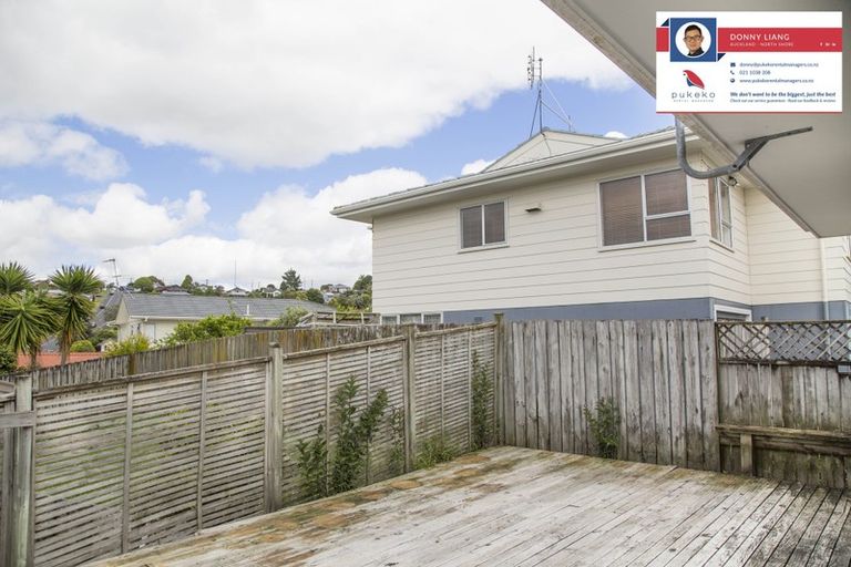 Photo of property in 12 Tetrarch Place, Totara Vale, Auckland, 0629