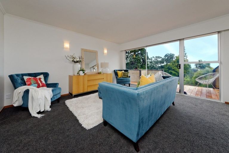 Photo of property in 12 Sunnylaw Place, Glen Eden, Auckland, 0602