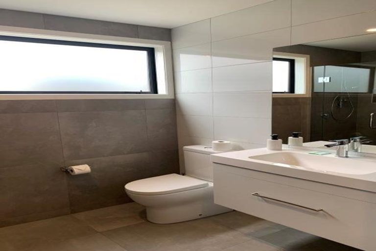 Photo of property in 3 Leaning Rock Lane, Wanaka, 9305