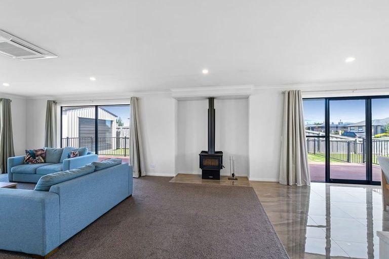 Photo of property in 9 Ruru Place, Oxford, 7430