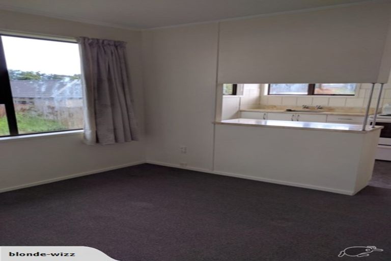 Photo of property in 2/67 Sunvue Road, Glen Eden, Auckland, 0602