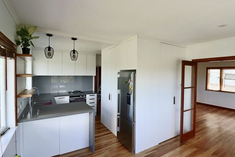 Photo of property in 182 Old Titirangi Road, Titirangi, Auckland, 0604