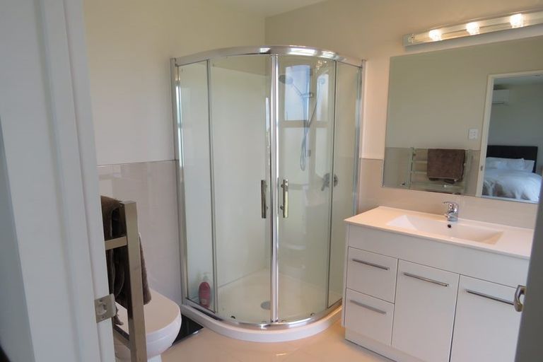 Photo of property in 15 Popokatea Drive, Takanini, 2112