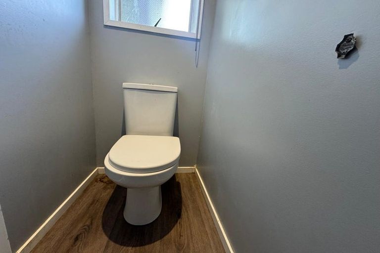 Photo of property in 33 Hyperion Drive, Randwick Park, Auckland, 2105