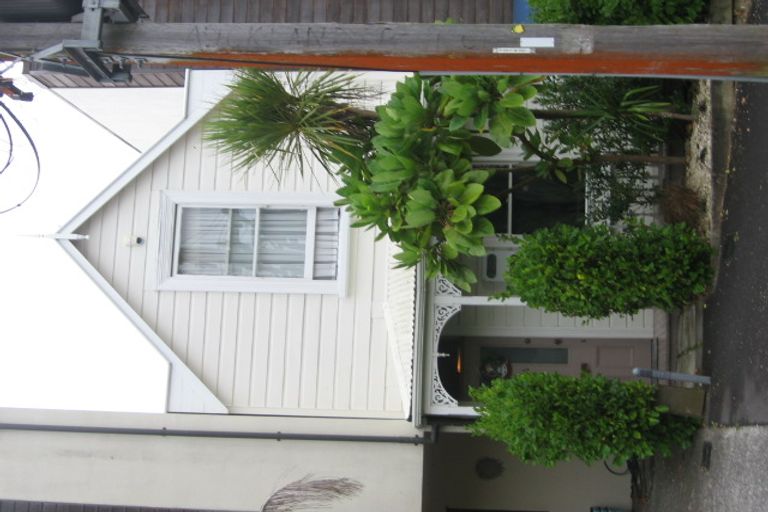Photo of property in 2/4 Fitzroy Street, Ponsonby, Auckland, 1021