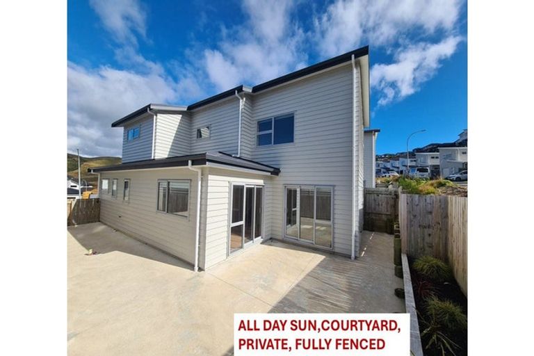 Photo of property in 155 Amesbury Drive, Churton Park, Wellington, 6037