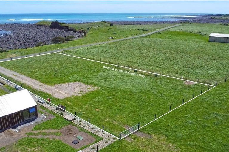 Photo of property in 304 Coast Road, Warea, 4381