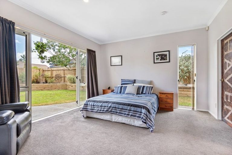 Photo of property in 154 Kilkenny Drive, East Tamaki Heights, Auckland, 2016