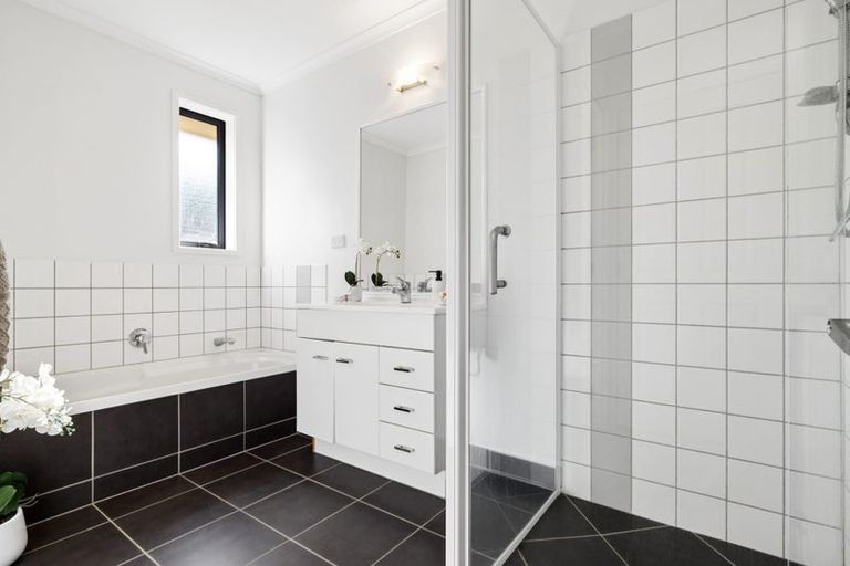 Photo of property in 82 Reynolds Road, Pukekohe, 2120