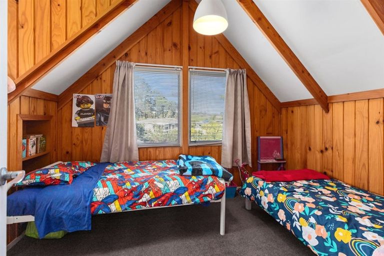 Photo of property in 30 Te Arawa Place, Welcome Bay, Tauranga, 3112