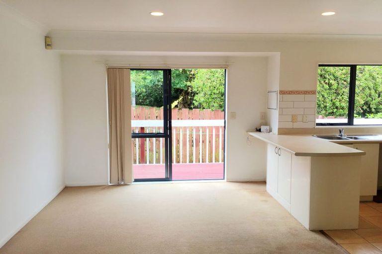 Photo of property in 1/94 Archers Road, Glenfield, Auckland, 0629