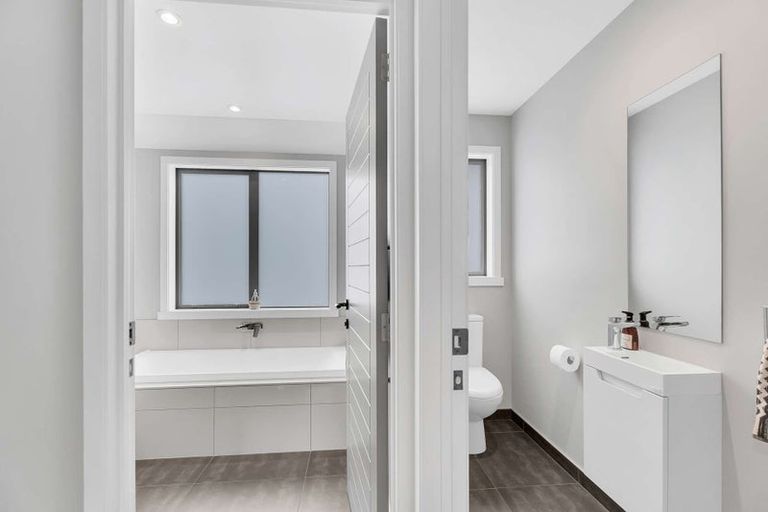 Photo of property in 4 Roseberry Place, Whitianga, 3510