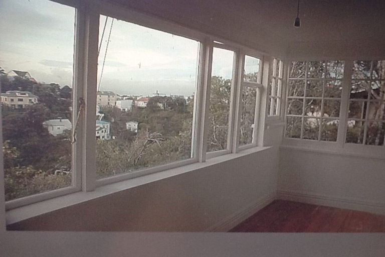 Photo of property in 80 Raroa Road, Kelburn, Wellington, 6012