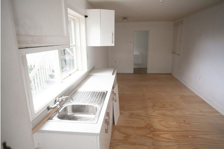 Photo of property in 1/56 Mozeley Avenue, Devonport, Auckland, 0624