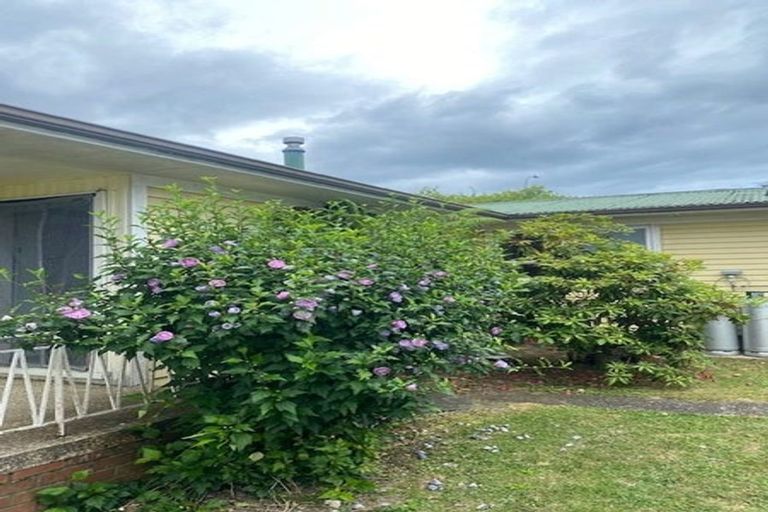 Photo of property in 54 Union Road, Howick, Auckland, 2014