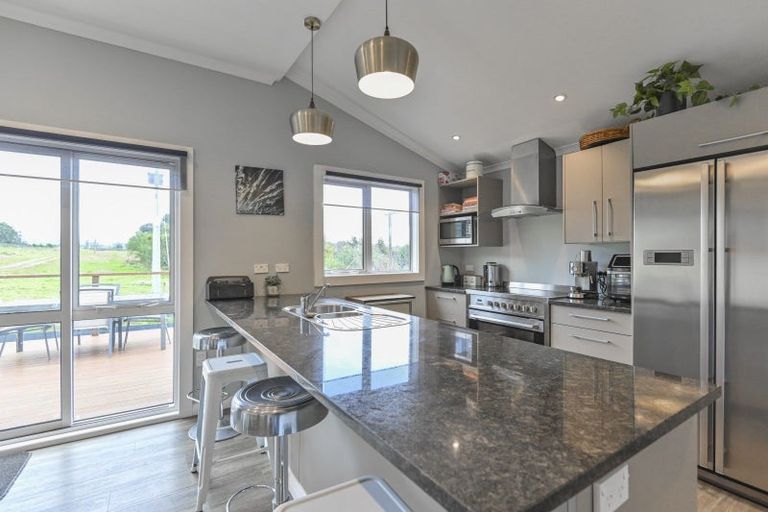 Photo of property in 102 Crownthorpe Road, Crownthorpe, Hastings, 4179