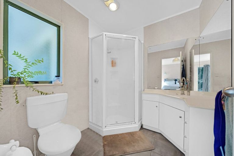 Photo of property in 41 Westpark Drive, West Harbour, Auckland, 0618