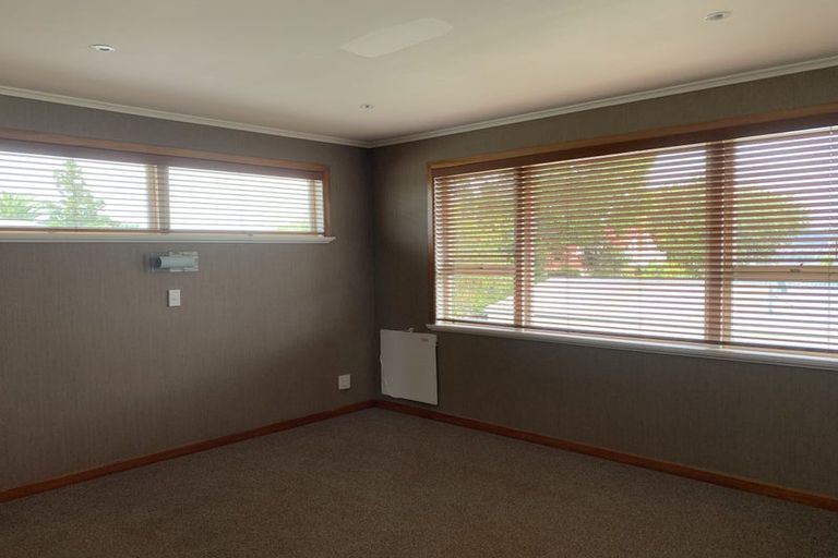 Photo of property in 30a Te Atatu Road, Te Atatu South, Auckland, 0610