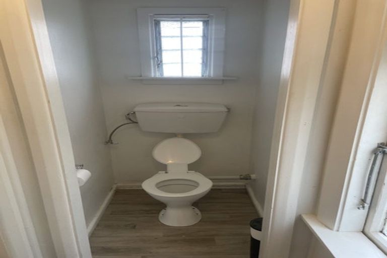 Photo of property in 282 Marine Parade, New Brighton, Christchurch, 8061