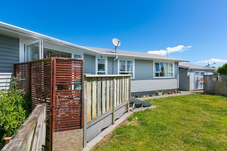 Photo of property in 49 Rosendale Avenue, Spotswood, New Plymouth, 4310