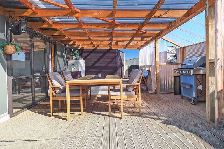 Photo of property in 16a Shortt Street, Foxton Beach, Foxton, 4815